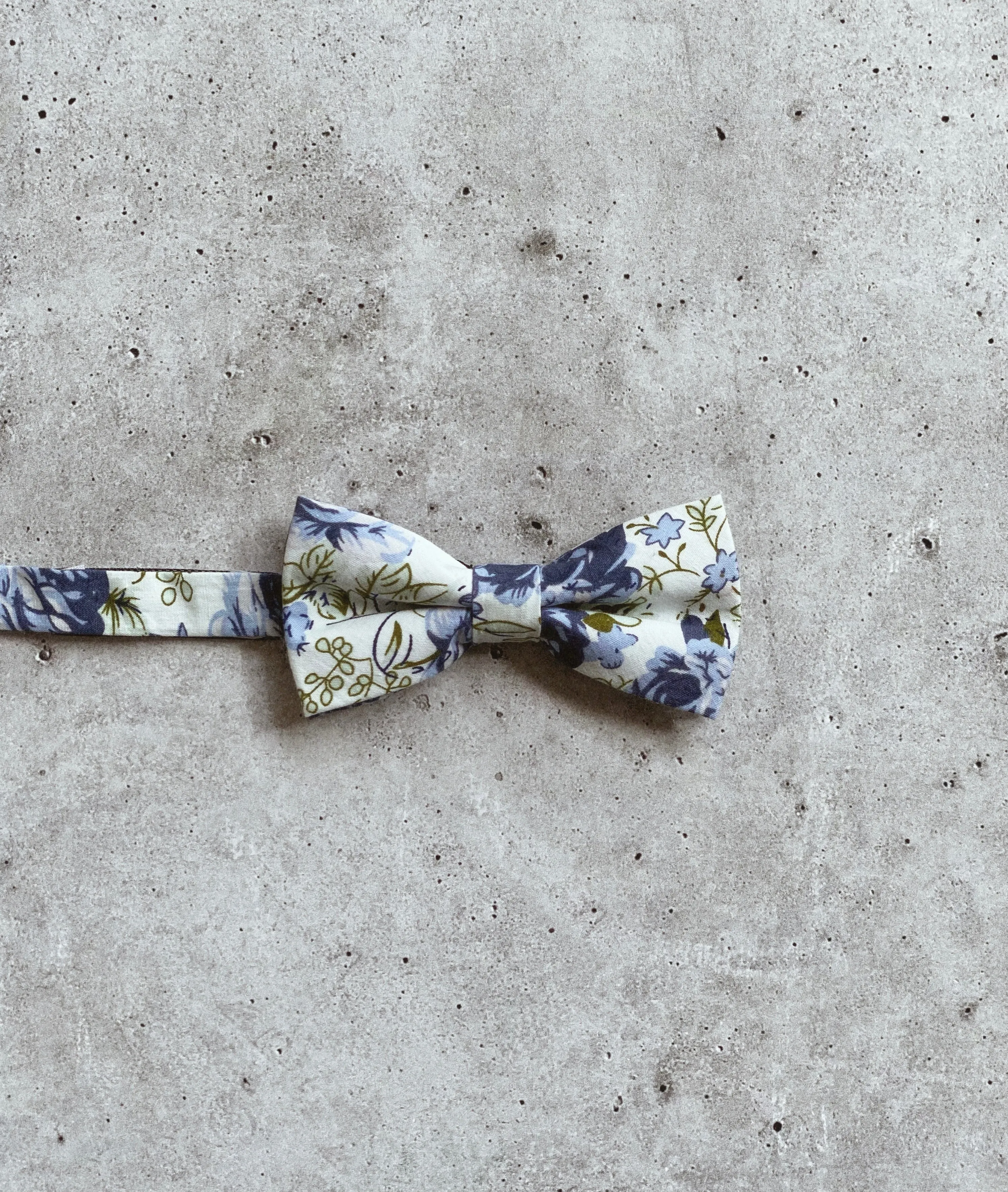 Winslow Cotton Floral Bow Tie