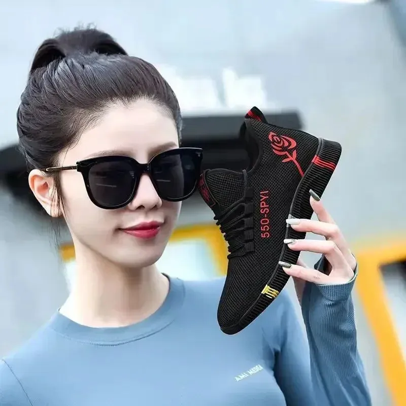 Women's Breathable Non-slip Platform Fashion New Casual Shoes Korean Running Shoes Black Sneakers shoes for women 2024