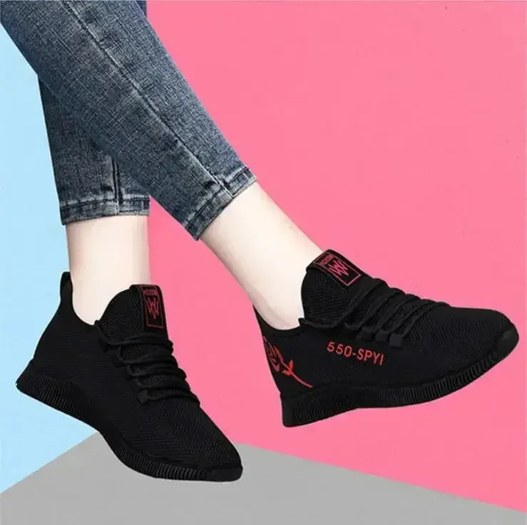 Women's Breathable Non-slip Platform Fashion New Casual Shoes Korean Running Shoes Black Sneakers shoes for women 2024